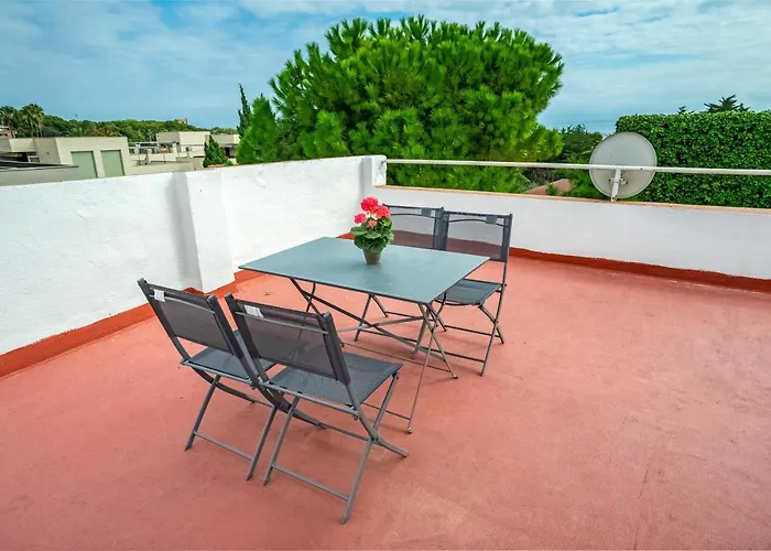 Hostal El Patio De La Luna by Vivere Stays Tarragona
